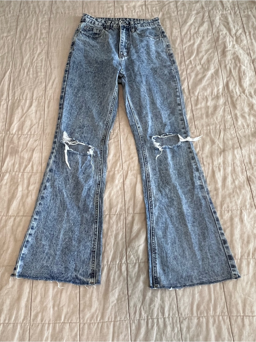 CIDER Happy Hour Acid Wash Distressed Flare Jeans Blue XS